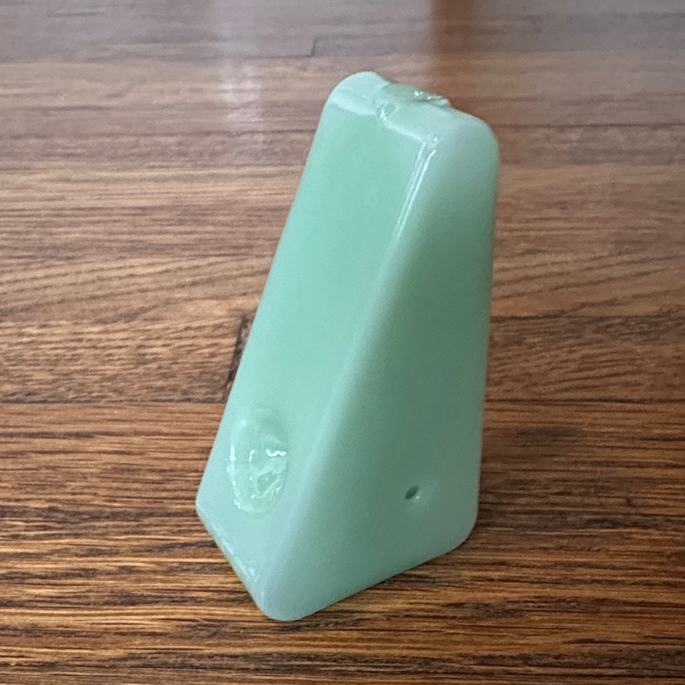 YewYew Mint Green Glass Triangle Pipe